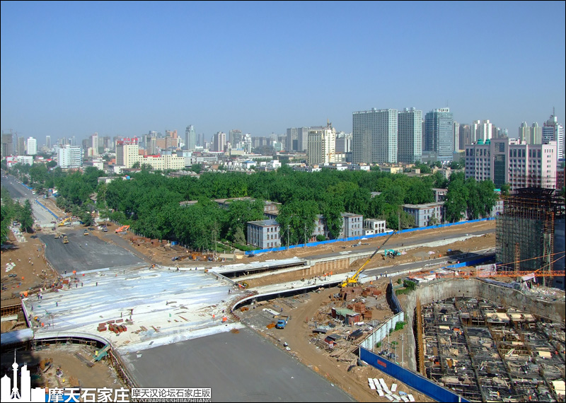 Illustration for article titled Chinese Road Construction At The Speed Of Light